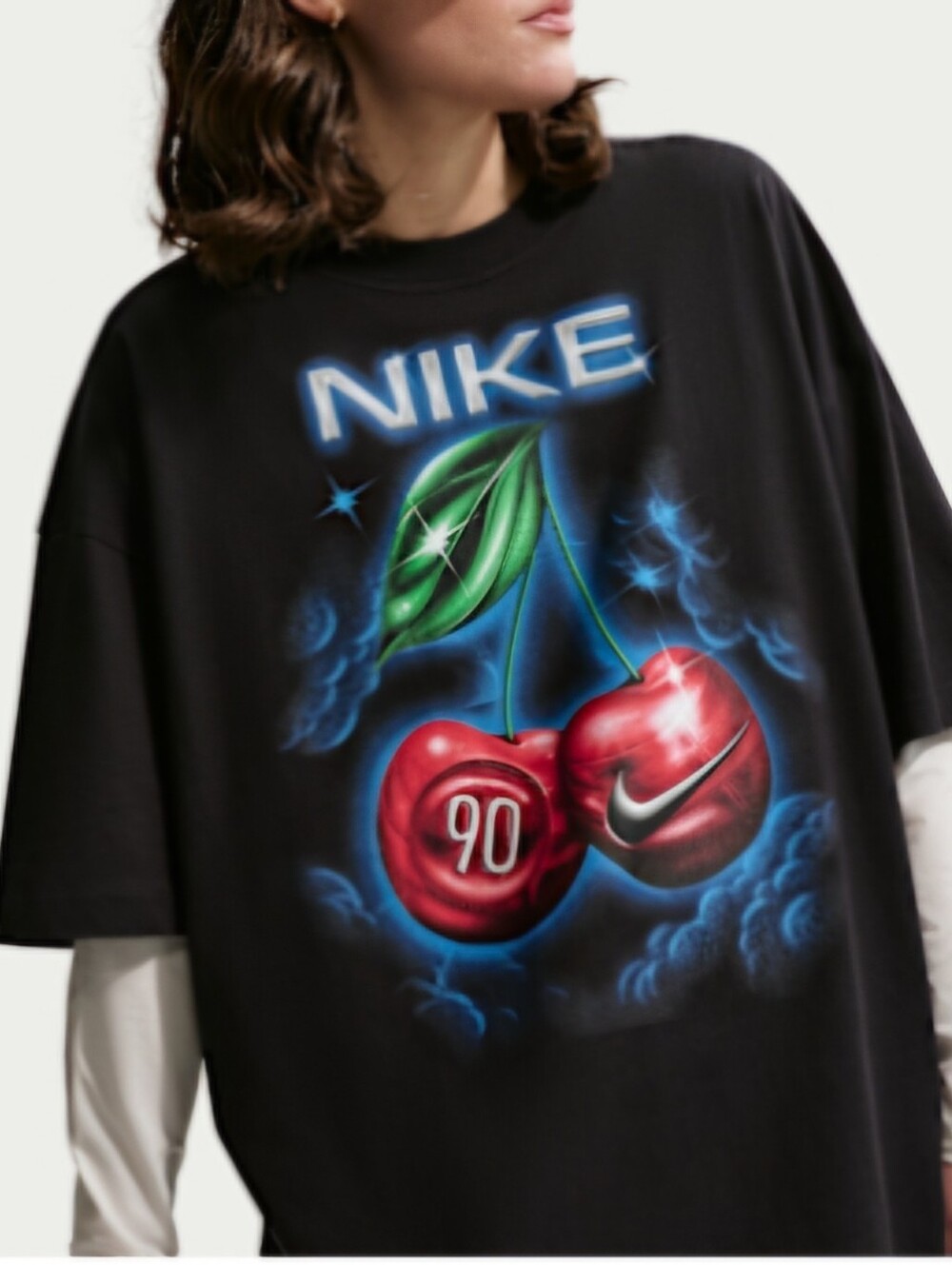 NIKE WOMENS OVERSIZED TSHIRT - LARGE